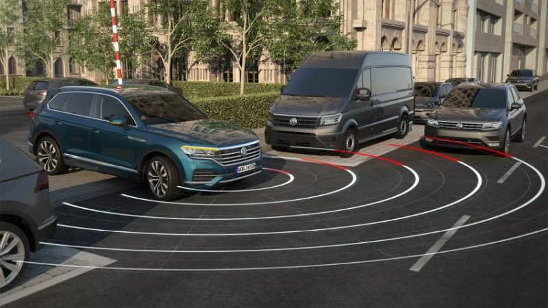 Kavşak Asistanı (Front Cross Traffic Assist) Nedir